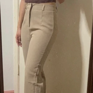 Khaki kostymbyxor  - Kostym byxor❤️ Säljer pga inte min stil❤️