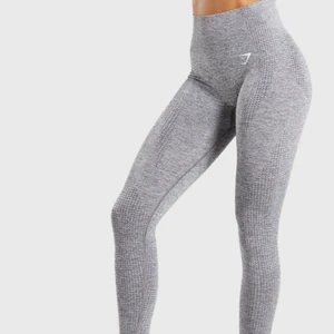 Gymshark  - Säljer mina gymshark taijts som knappt är använda🥰