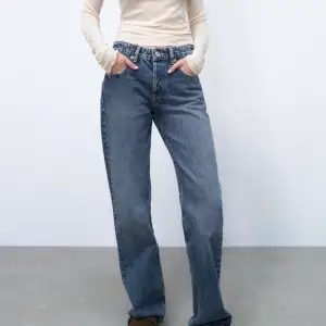 Helt nya zara jeans säljs pga passa ej bra på min kroppsform. Endast använda via prövning kan skicka fler bilder om de skulle önskas 