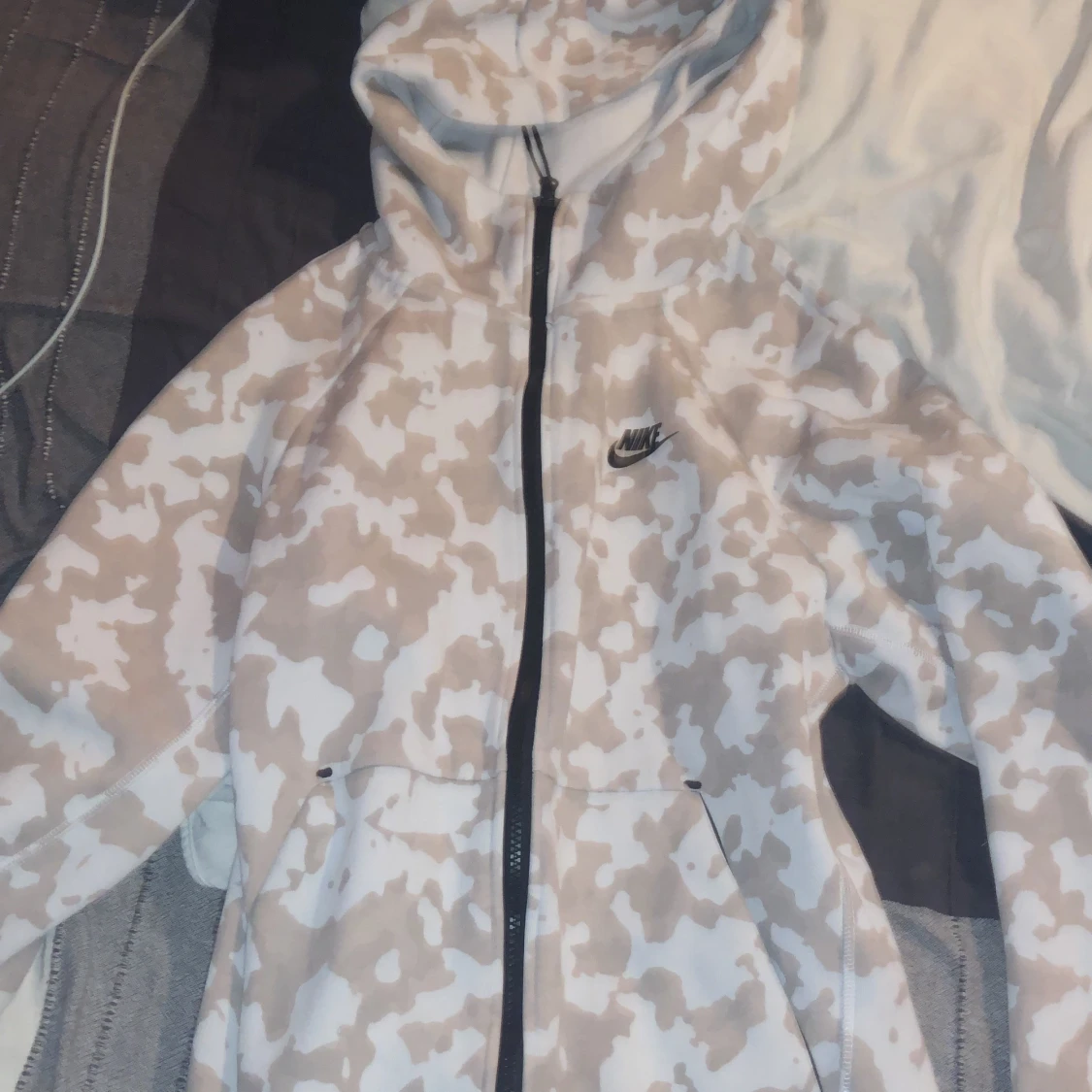 Nike tech fleece tröja limited edition 