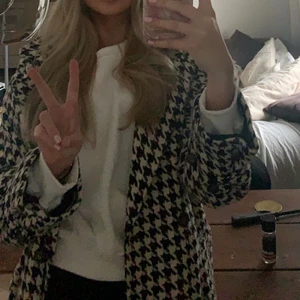 Rutig kappa - Rutig kappa från Gina Tricot med midjebälte