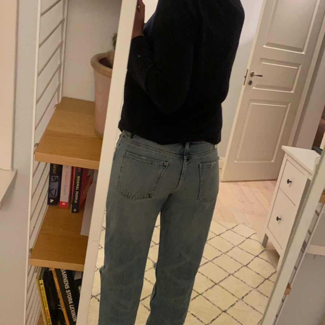 Jeans med hål  - 90