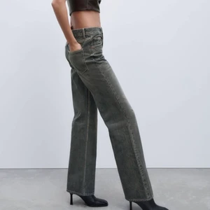 Zara jeans - Dessa Zara jeans i storlek 36, säljes då dem va lite för små för mig. Men dem är riktigt snygga