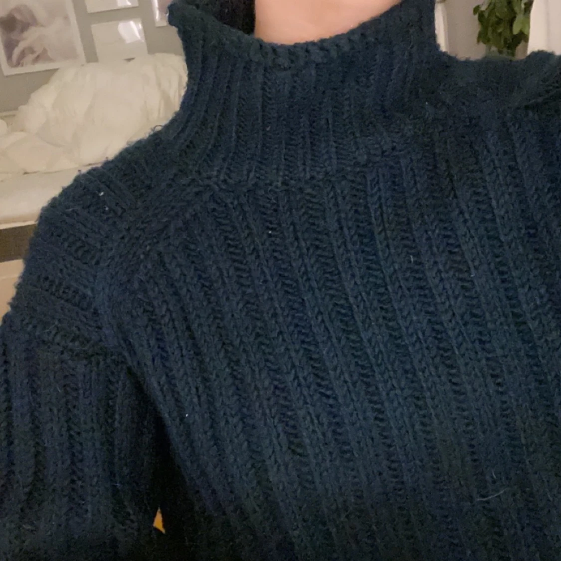 Blågrön stickad polotröja  - 90