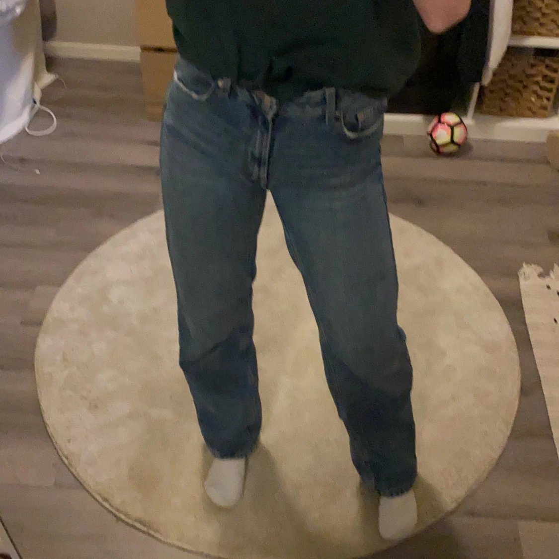 Mörkblå jeans från bershka - 90