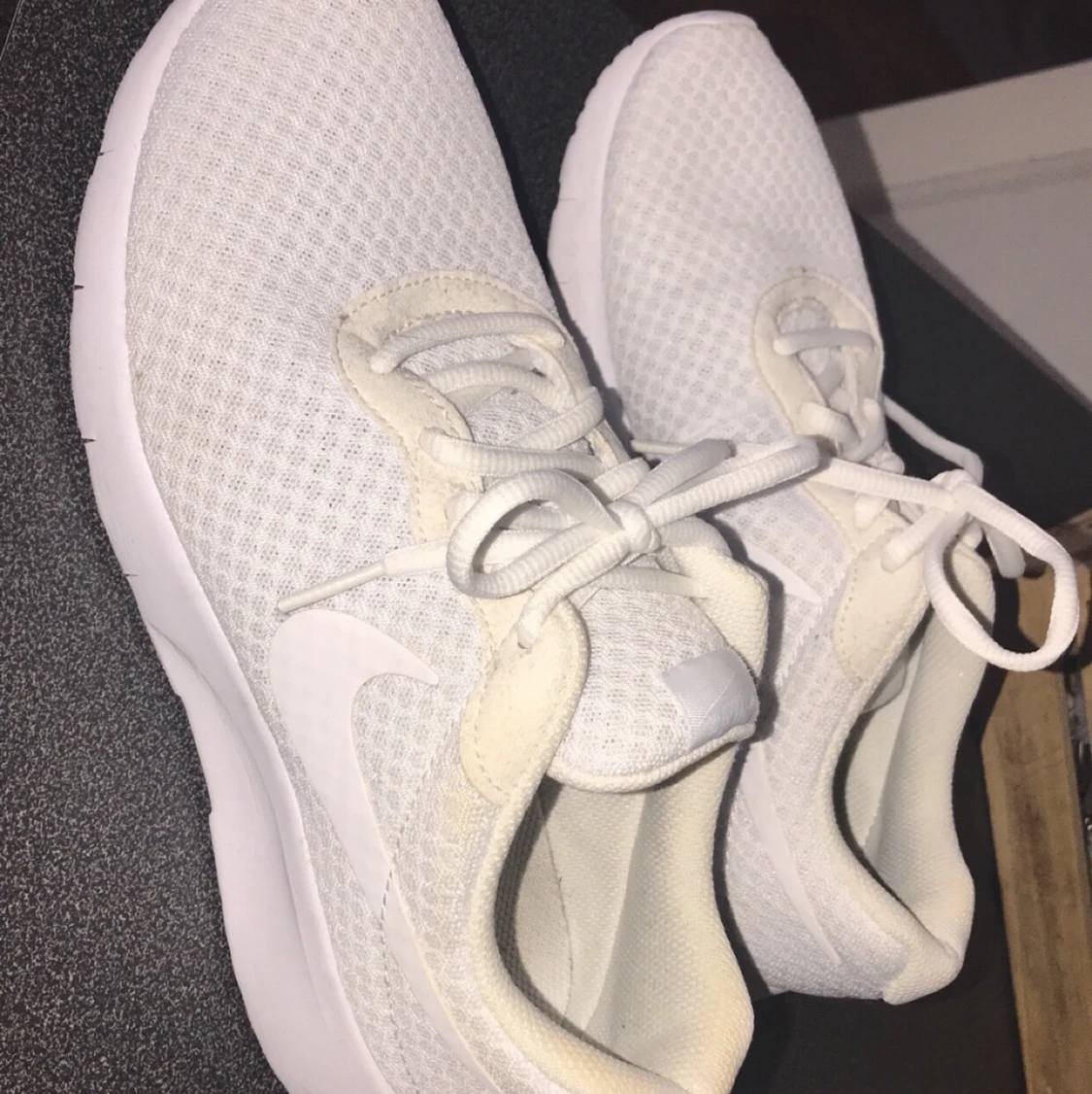 Nikeskor strl 38,5. 400kr 