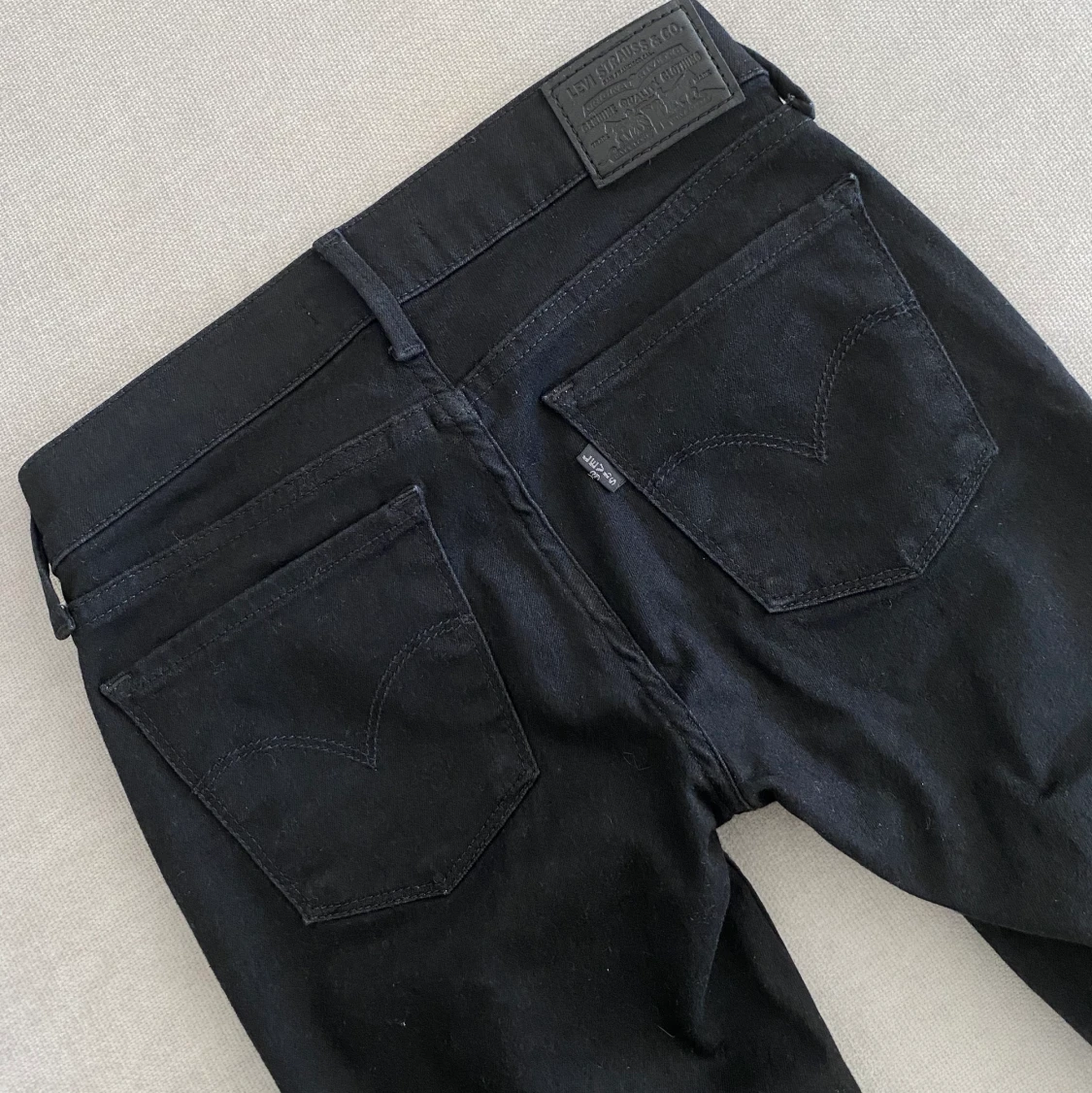 Levis 710 - 90