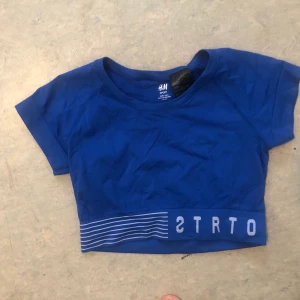 Träningströja! - Tränings-T-shirt från HM! I storlek S 