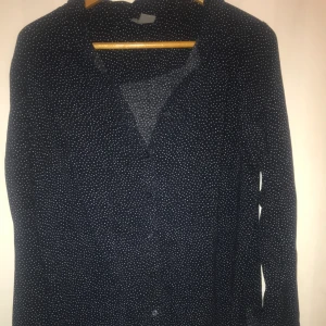 Skjorta  - Jätte fint skick. 