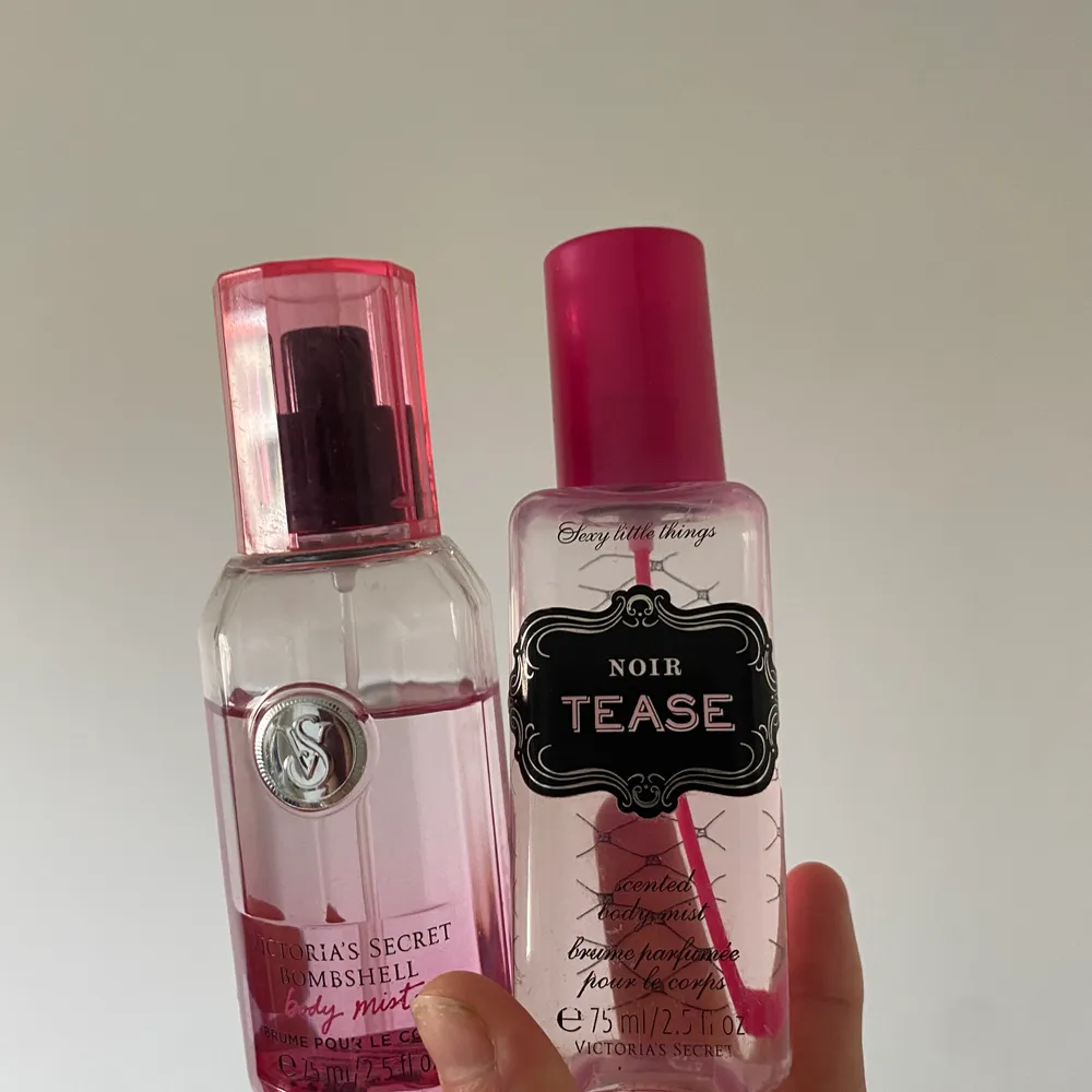 ***GRATIS FRAKT*** VS body mists ”Bombshell” 120kr✨ TEASE ÄR SÅLD. Övrigt.