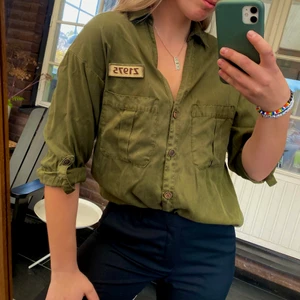 Skjorta - Från Zara, instoppad på bilden!