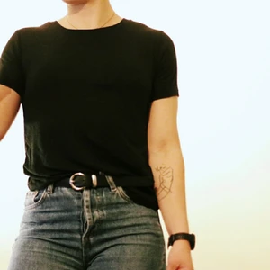 Skön t-shirt från Monki - Skön t-shirt från Monki i storlek S 