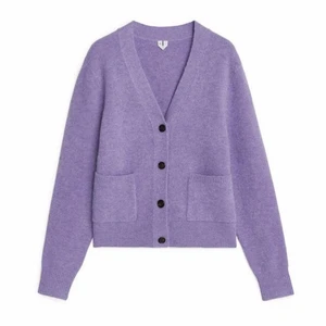 ARKET kofta💜 - Så fin kofta från ARKET! Bra skick!