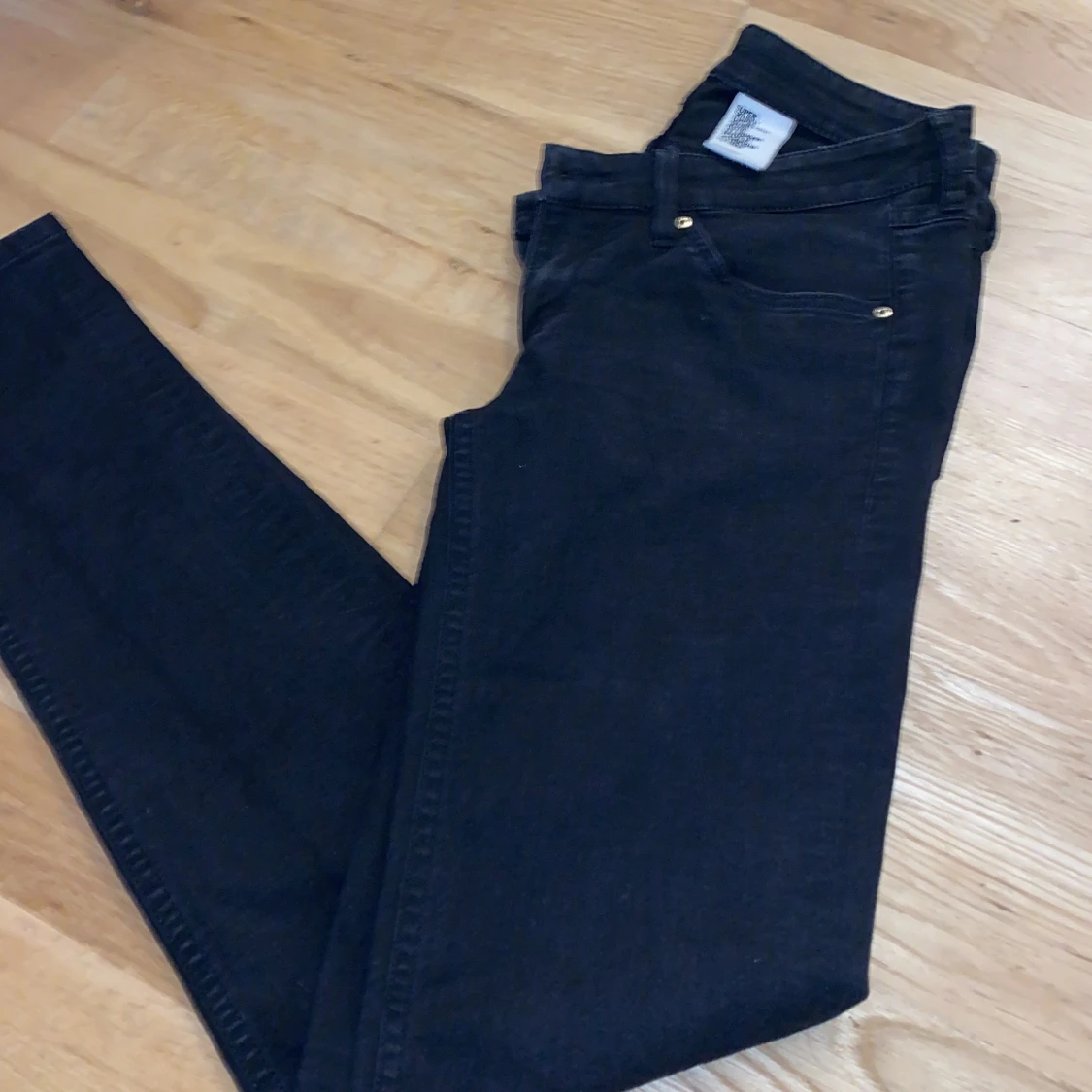 Svarta jeans från H&M 
