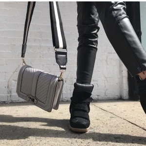 Isabel marant skor  - Jätte fint skick, köpta i new york för 400 dollar, kan stå för frakt vid snabb affär