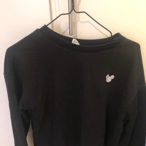 Tröja  - Musse pig tröja 50kr