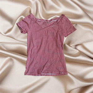 Randig topp - Superfin röd randig topp😍