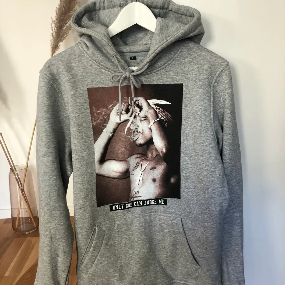 Använd 1 gång . Hoodies.