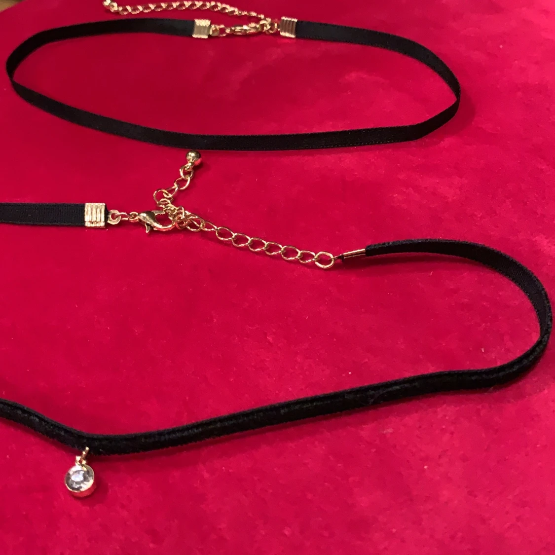 2 st nya chokers
