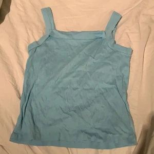 Ljusblått linne - Ett gulligt ljusblått linne perfekt för sommaren 💗