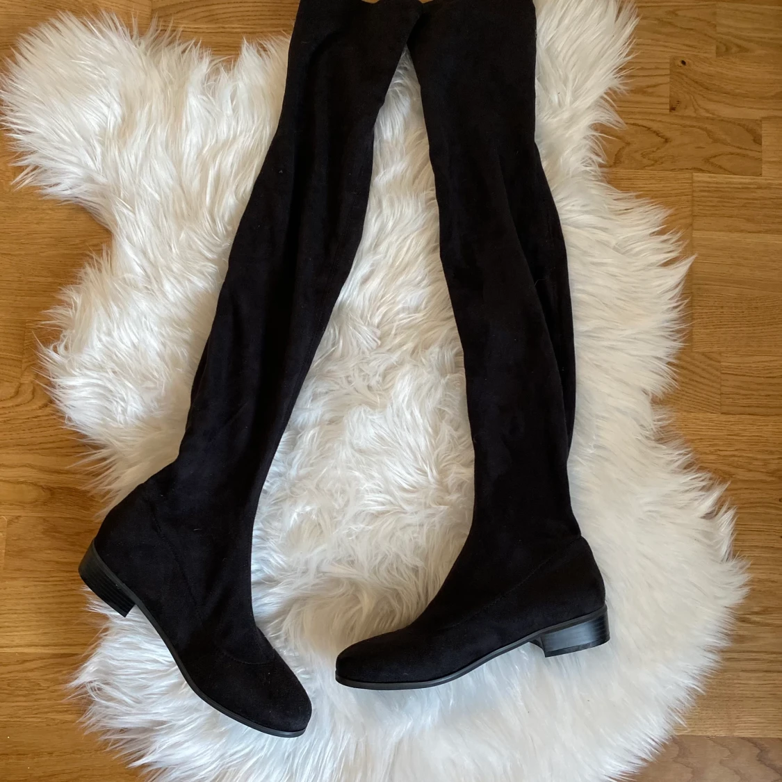 Lårhöga stövlar - 90