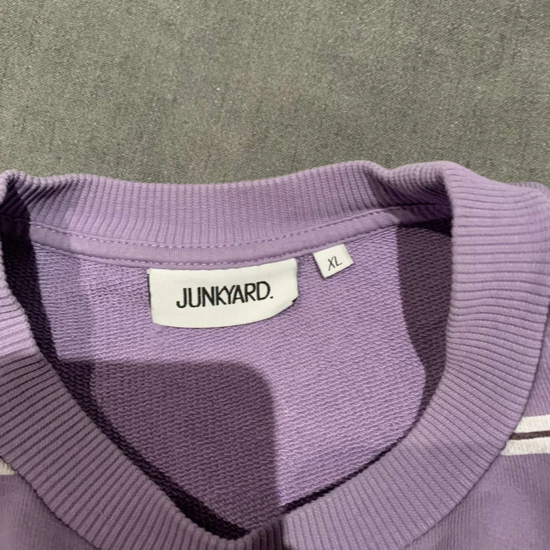 Lila Junkyard tröja st XL - 90