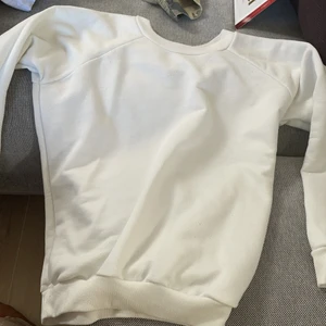 Vit myströja  - 70kr