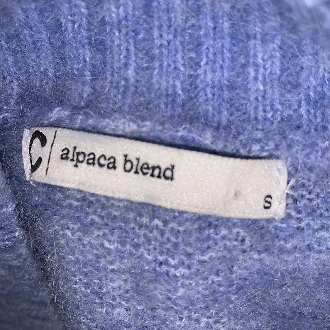 Blå stickad tröja strl S  - 91