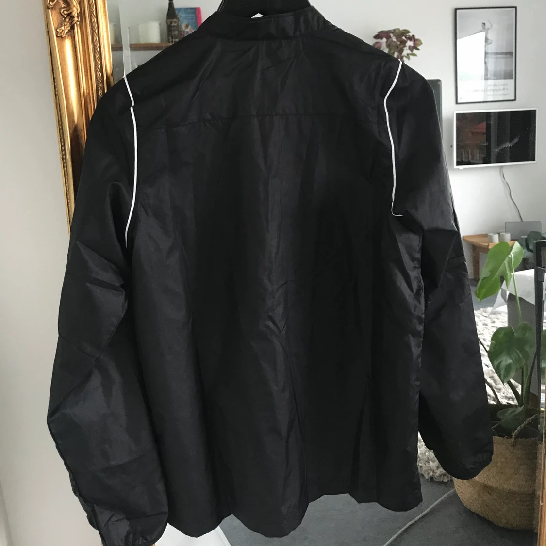 Vindjacka från Nike  - 90