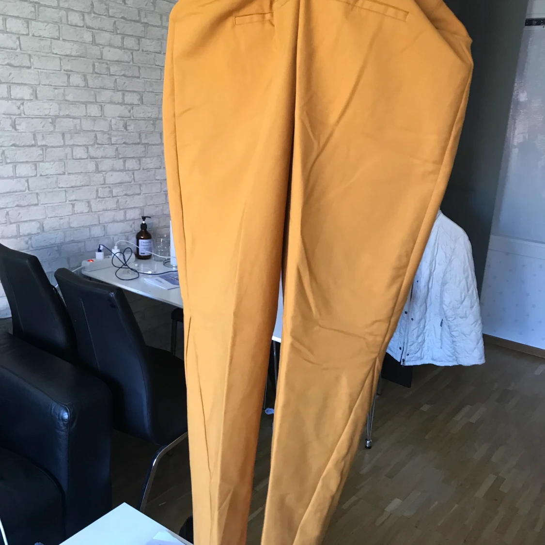 Byxor,ONLY , senapsgul, Strl:40/42 - 91