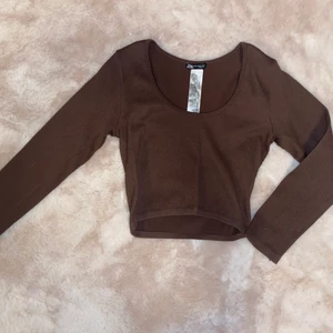 Zara tröja -  Brun jätteskön tröja från Zara, aldrig använd!🤎