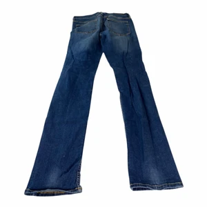 ACNE JEANS - STORLEK: 26/32 | Midjemått: 31cm | Innerbenslängd: 70cm | Fit: straight | Modell: FLEX/DISPLAY |  🔮ERBJUDER ALLTID SAMFRAKT OCH MÄNGDRABATT. PS! ALLA PRISER ÄR FÖRHANDLINGSBARA🔮