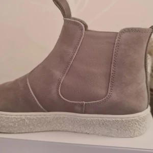 Canada snow  - Säljer nu mina Canada snow som ej är använda, bara provat inomhus en gång. 