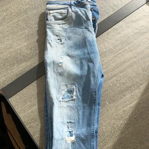 Jack&Jones jeans storlek 32/34 - Som nya! 