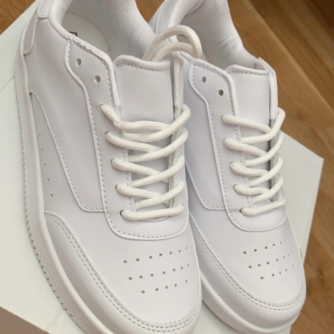 Nelly Sneakers  - 90