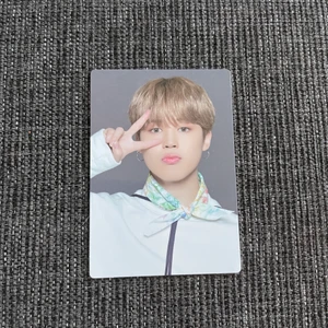 Jimin Officiell Sowoozoo pc, 6/8.  - 50 kr med inkluderad frakt.