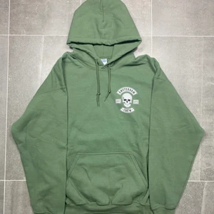 Gildan Hoodie - Snygg mörkgrön Gildan Hoodie