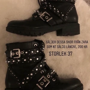 Zara boots  - Hej! Säljer mina älskade boots från Zara då jag inte haft någon användning för de den senaste tiden. Jättesnygga skor som gör hela outfiten. De är i toppenskick utan några defekter. Vill man ha fler bilder är det bara att skriva🤩💗 Kan mötas upp i stan eller frakta för en extra kostnad✨