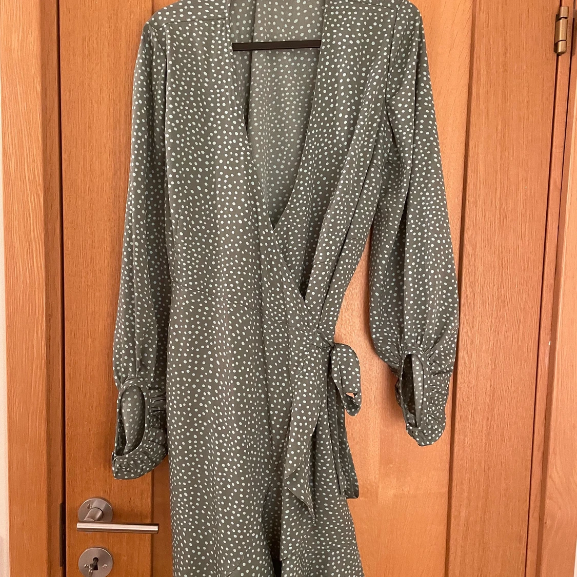 Prickig turkos klänning - 90