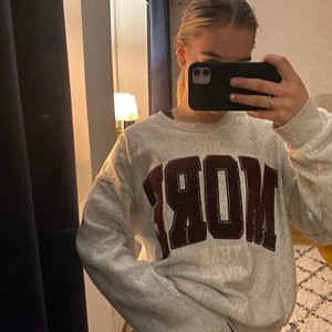 Bershka strl S - Skön oversized tröja i storlek S men tryck❤️‍🔥