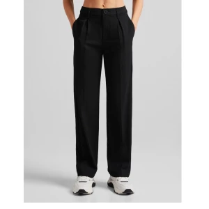 Kostymboxor - Superfina kostymbyxor som tyvärr inte passar mig rikgit. Kommer från bershka och är i nyskick