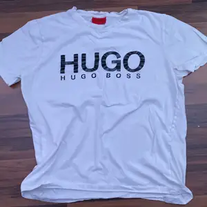 Hugo Boss T-shirt äkta såklart 🤙✨