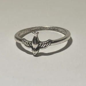 Ring - Silverring i form av en fågel.