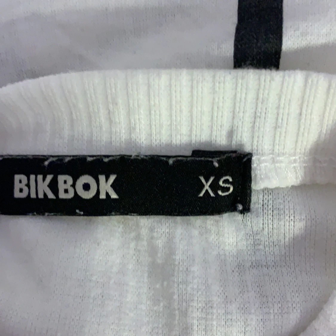 Bikbok XS - 90
