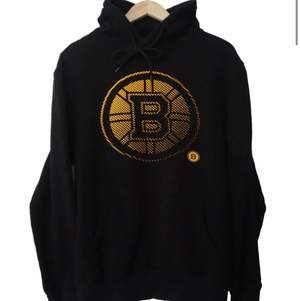 Snygg Boston hoodie. Fri frakt! 