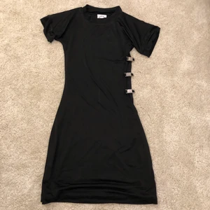 With Jean klänning XS - Klänning från With Jean i svart, strl XS använd en gg för bild. 