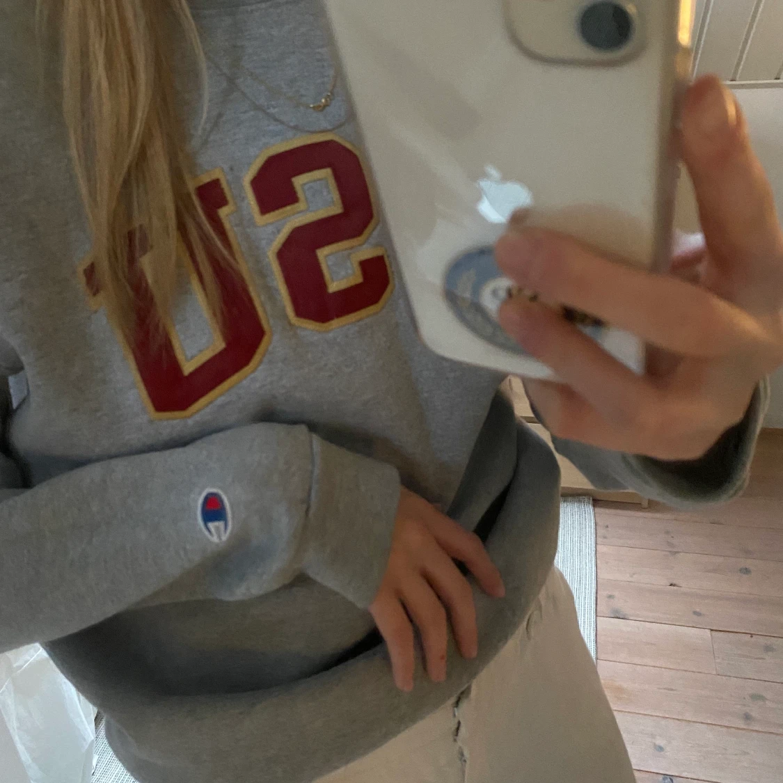 Grå collagetröja! - 90