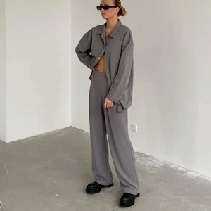 Gråa suit pants - Super sköna kostym byxor från Nelly. slutsålda! 