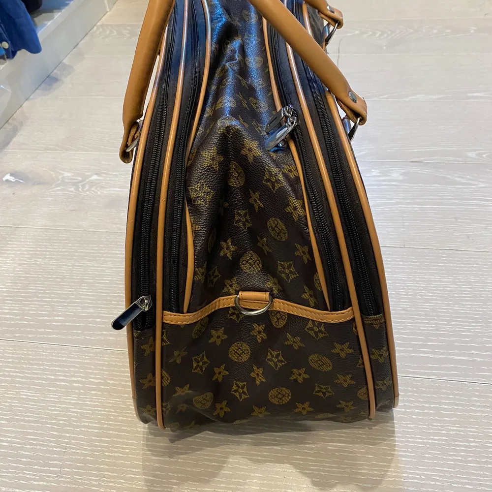 Louis Vuitton väska, kopia. Väskor.