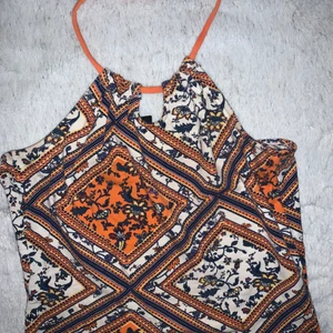 Topp - Super söt topp i jätte skönt tyg även stretchig. 